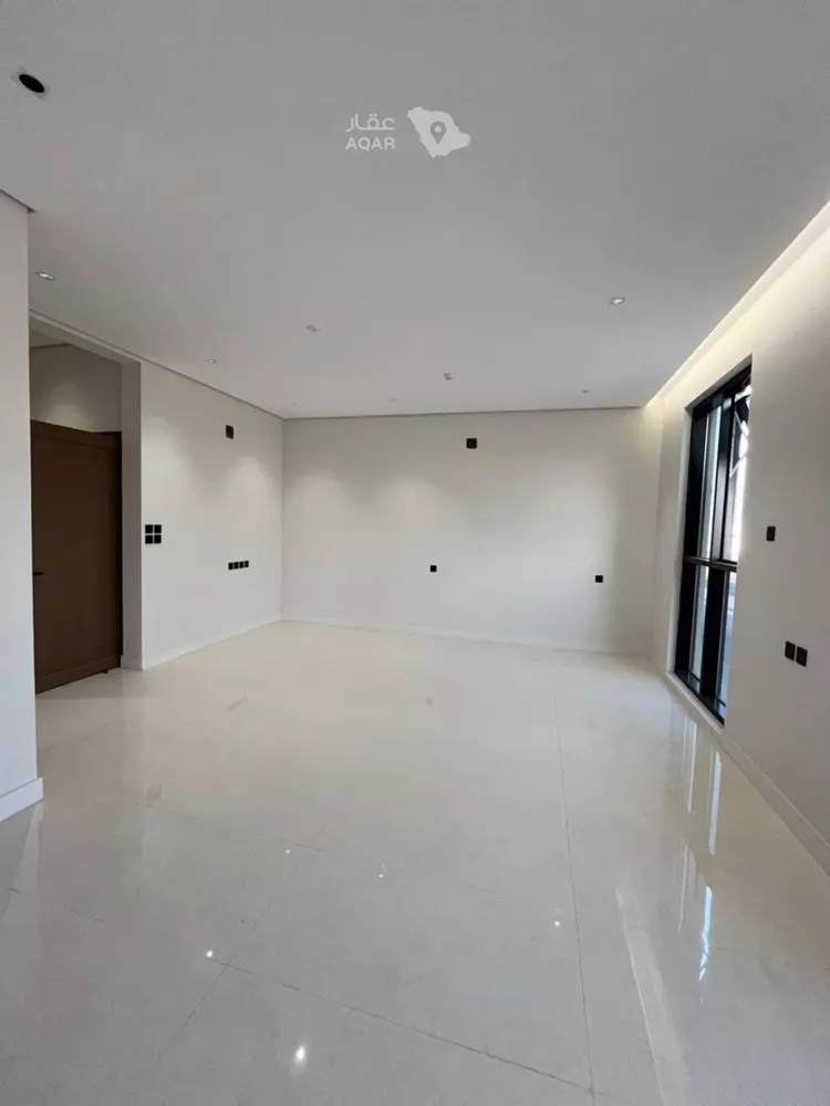 عمارة للبيع في شارع أحمد بن هاشم, حي المهدية, مدينة الرياض, منطقة الرياض 12