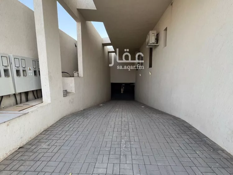 شقة للبيع في شارع عبدالعزيز بن إسماعيل, حي المهدية, مدينة الرياض, منطقة الرياض 13