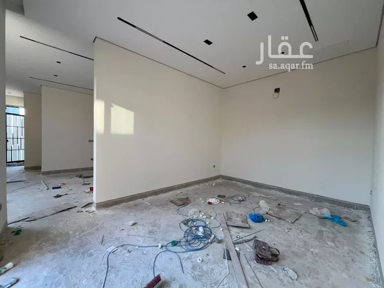 فيلا للبيع في شارع عبداللطيف بن المبارك, حي المهدية, مدينة الرياض, منطقة الرياض 10