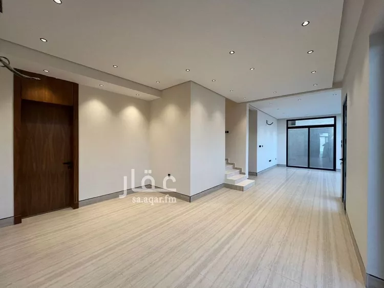 فيلا للبيع في شارع أحمد بن علي الشوائطي, حي المهدية, مدينة الرياض, منطقة الرياض صورة 5