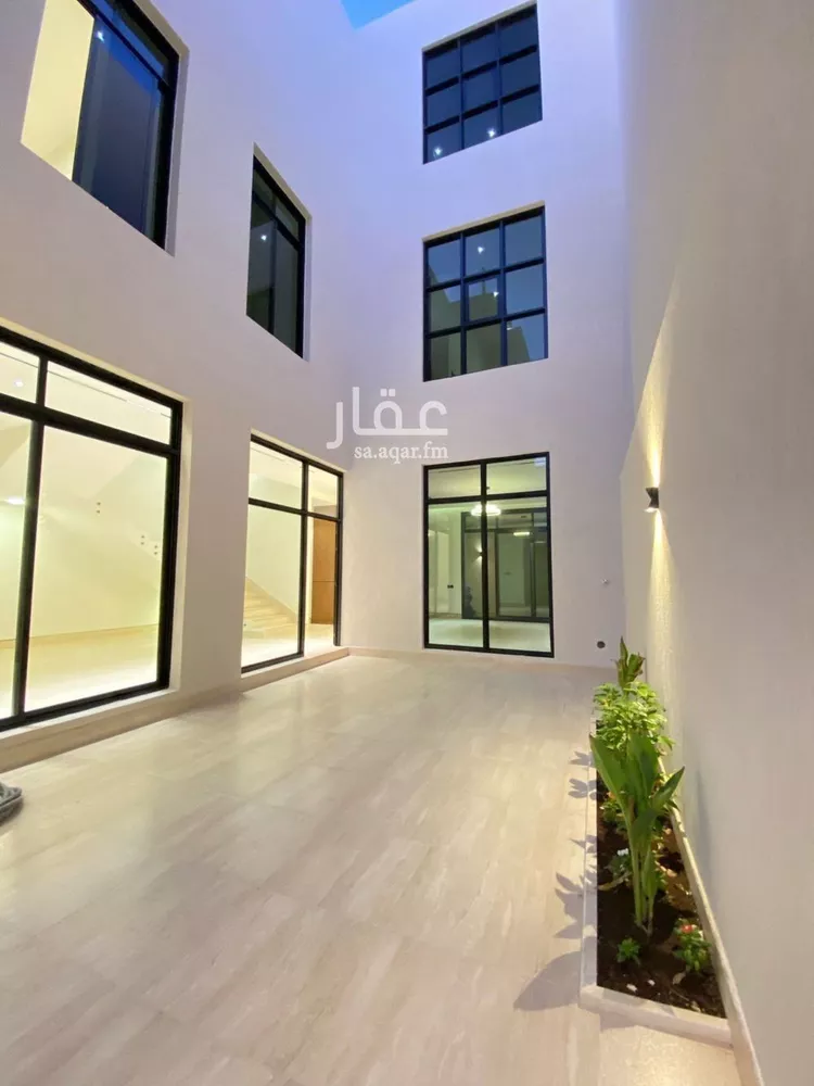 فيلا للبيع في شارع وادي الحسنا, حي المهدية, مدينة الرياض, منطقة الرياض صورة 4