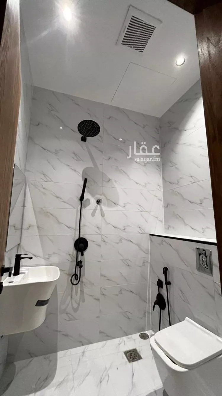 شقة للبيع في شارع أحمد بن الحسن الأنصاري, حي المهدية, مدينة الرياض, منطقة الرياض 15