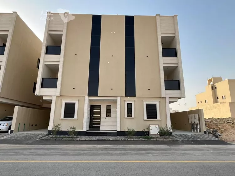 Building for Sale in Riyadh Al Mahdiyah 3