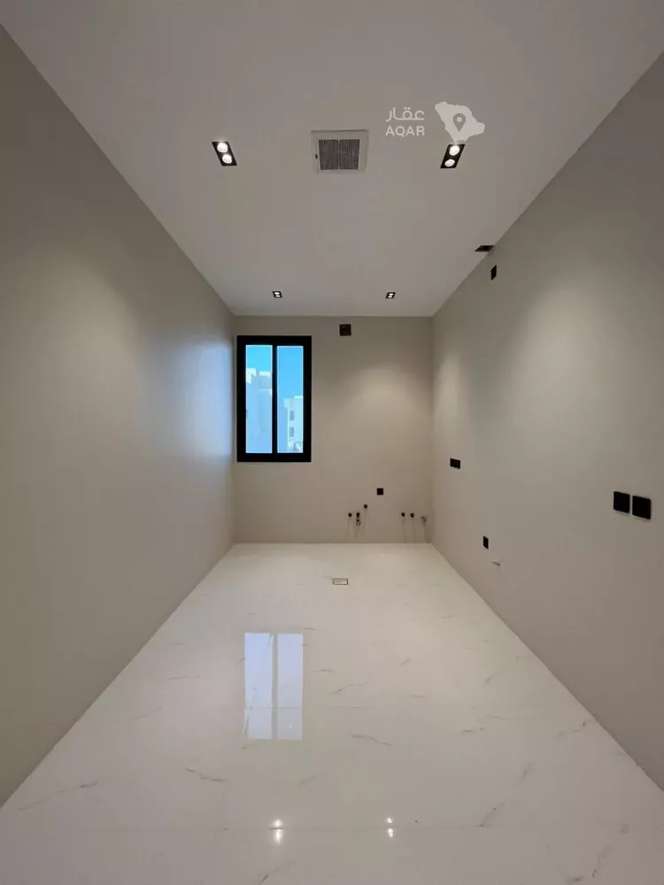 Building for Sale in Riyadh Al Mahdiyah 8