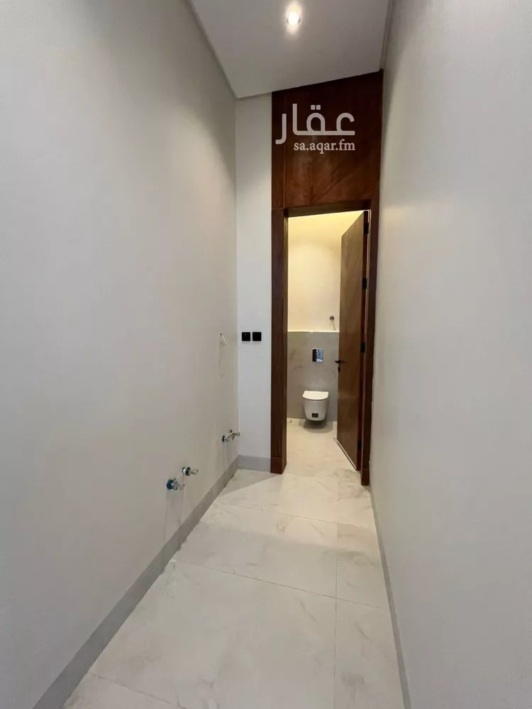 فيلا للبيع في شارع كرم الحربي, حي المهدية, مدينة الرياض, منطقة الرياض صورة 5