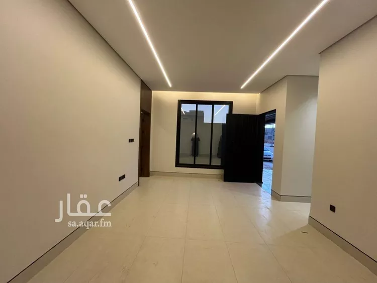فيلا للبيع في شارع أبي الشيخ الأصبهاني, حي المهدية, مدينة الرياض, منطقة الرياض 15