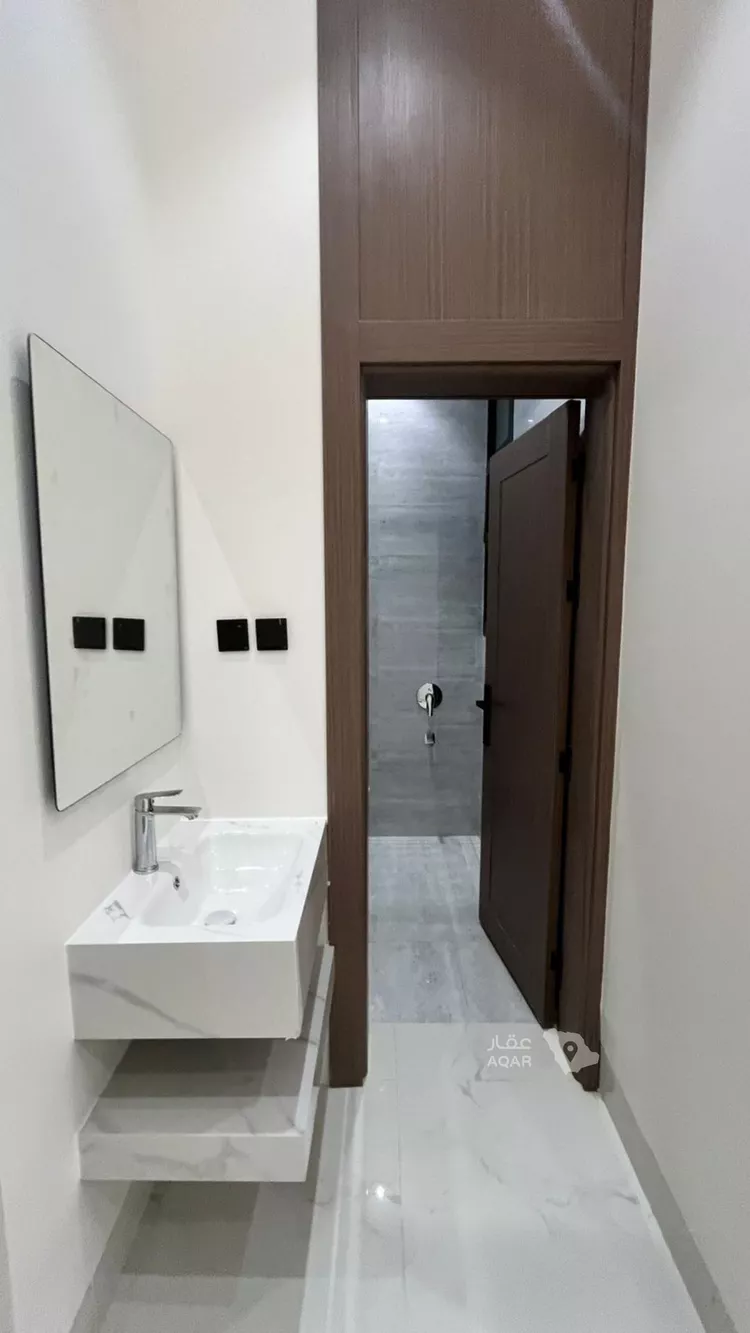 عمارة للبيع في شارع أحمد بن هاشم, حي المهدية, مدينة الرياض, منطقة الرياض 10