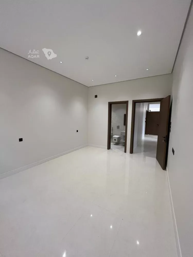 عمارة للبيع في شارع أحمد بن هاشم, حي المهدية, مدينة الرياض, منطقة الرياض 18