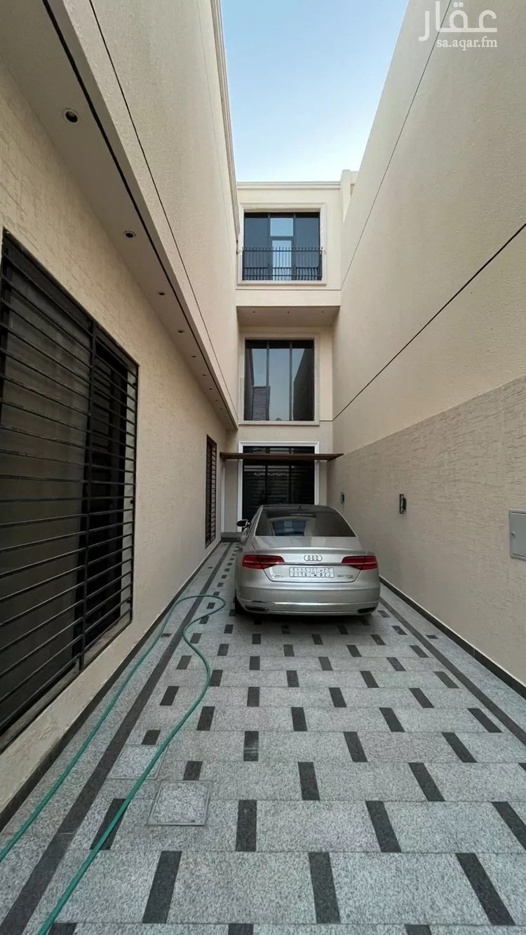 فيلا للبيع في شارع عفيف الدين الثقفي, حي المهدية, مدينة الرياض, منطقة الرياض صورة 2