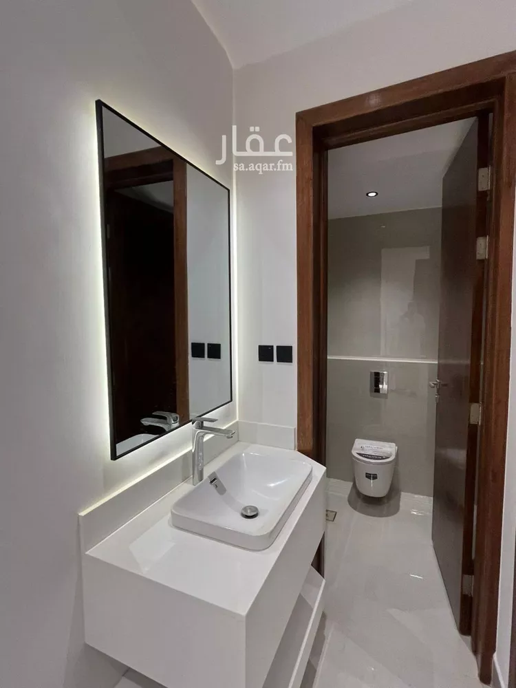 فيلا للبيع في شارع كرم الحربي, حي المهدية, مدينة الرياض, منطقة الرياض صورة 4