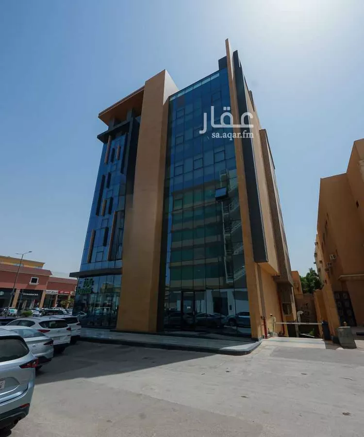 عمارة للإيجار في شارع الجامعة ، حي الملز ، الرياض ، منطقة الرياض صورة 2