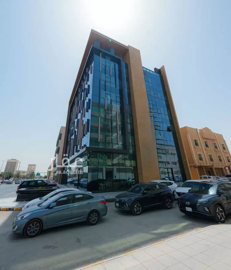 مكتب تجاري للإيجار في شارع الجامعة ، حي الملز ، الرياض ، منطقة الرياض صورة 2