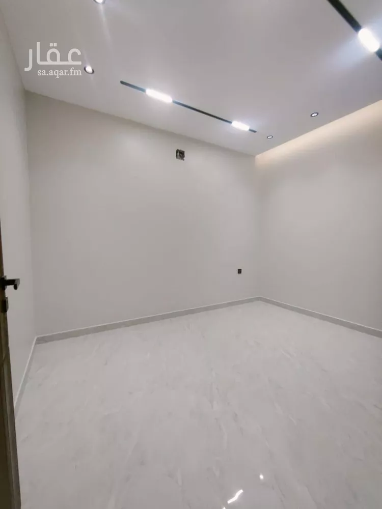 دور للبيع في شارع رقم 385, حي المونسية, مدينة الرياض, منطقة الرياض صورة 3