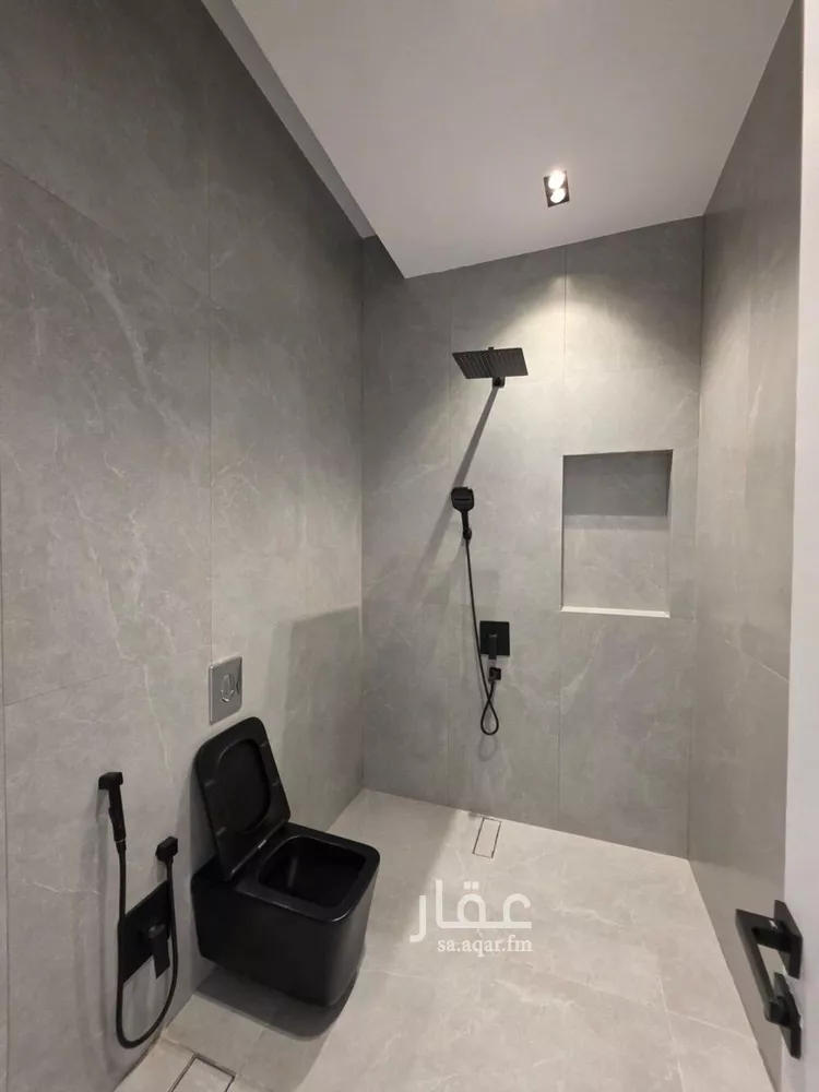 دور للبيع في شارع رقم 302, حي النرجس, مدينة الرياض, منطقة الرياض صورة 5