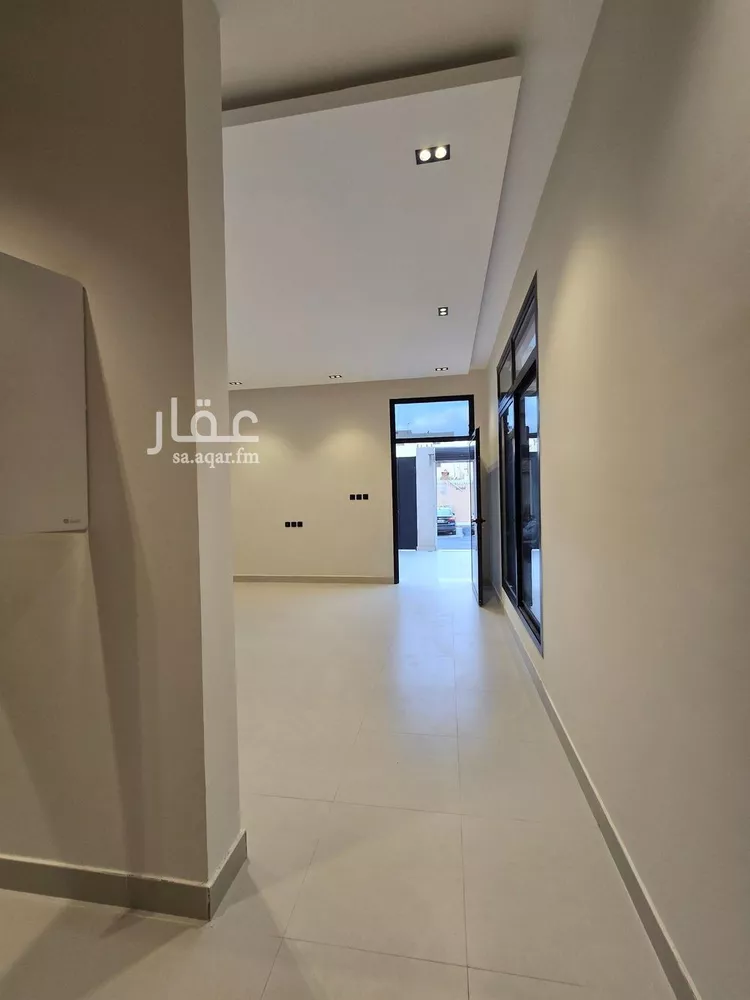 دور للبيع في شارع الظفير, حي الخليج, مدينة الرياض, منطقة الرياض صورة 2
