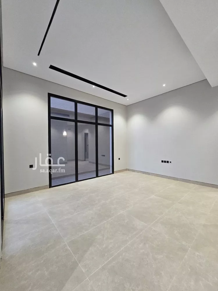 Floor for Sale in Riyadh Ishbiliyah 7