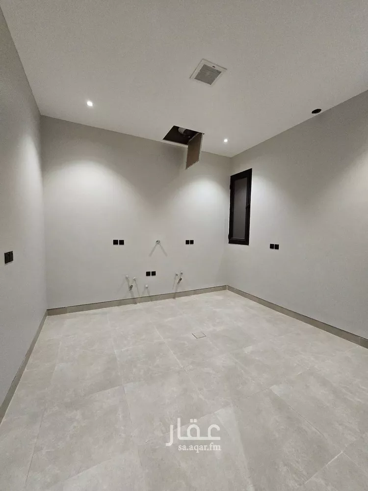 Floor for Sale in Riyadh Ishbiliyah 9