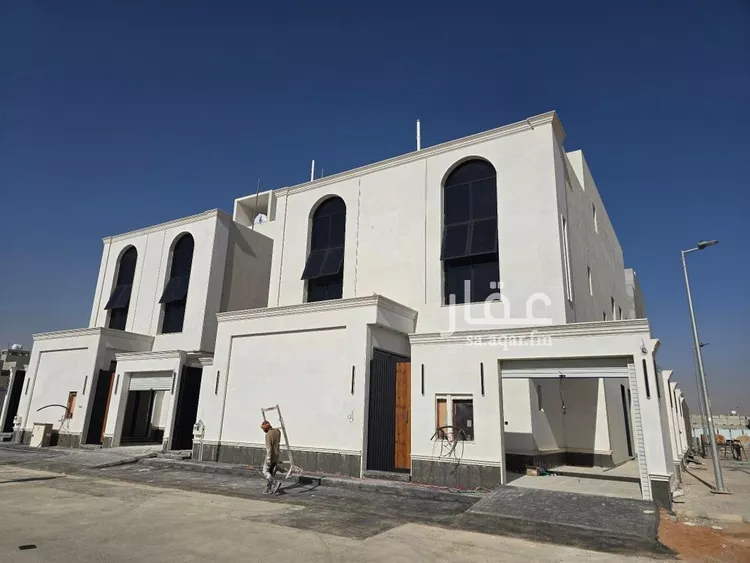 فيلا للبيع في شارع يحيي بن القاسم, حي الرمال, مدينة الرياض, منطقة الرياض