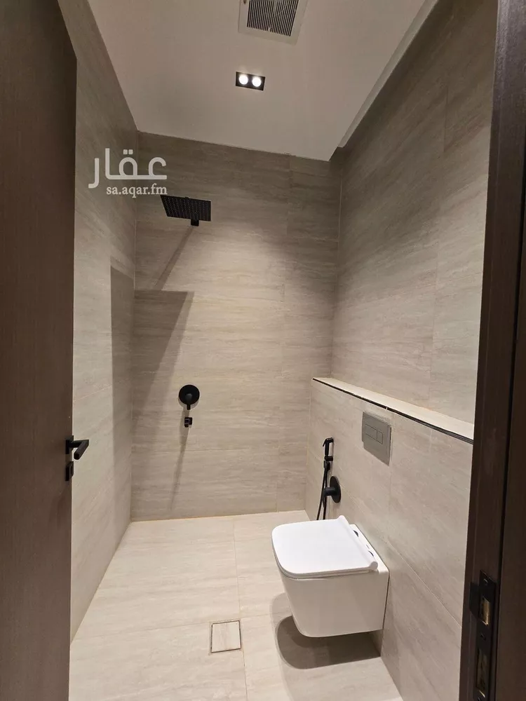 دور للبيع في شارع السفوح, حي النهضة, مدينة الرياض, منطقة الرياض 8