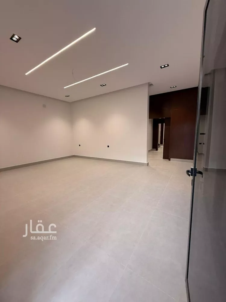 فيلا للبيع في شارع أحمد بشناق, حي الرمال, مدينة الرياض, منطقة الرياض صورة 5