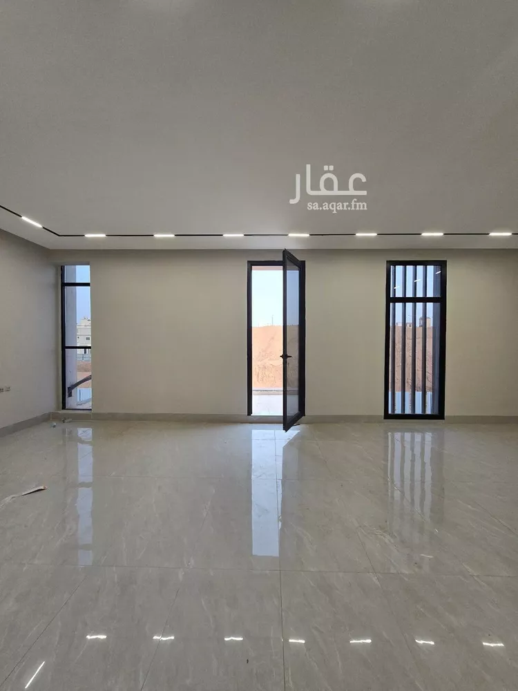 فيلا للبيع في شارع المحايدة, حي المعيزيلة, مدينة الرياض, منطقة الرياض صورة 5
