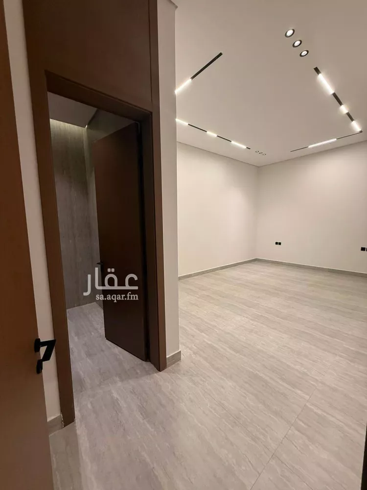 دور للبيع في شارع قابوس, حي المعيزيلة, مدينة الرياض, منطقة الرياض 11