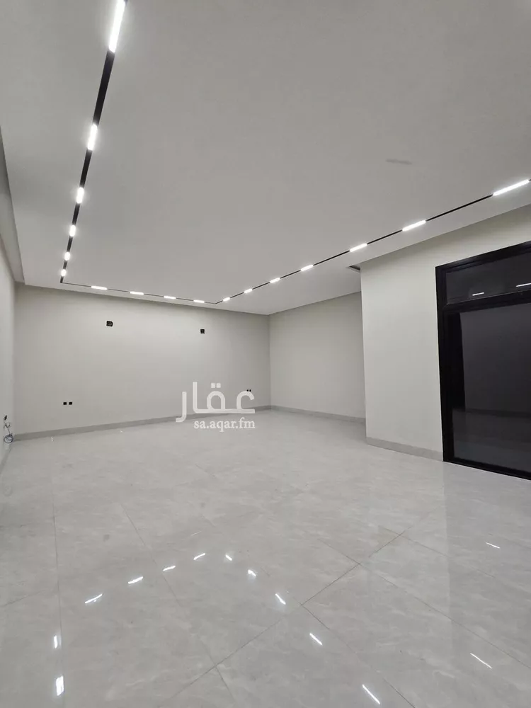 فيلا للبيع في شارع قابوس, حي المعيزيلة, مدينة الرياض, منطقة الرياض 11