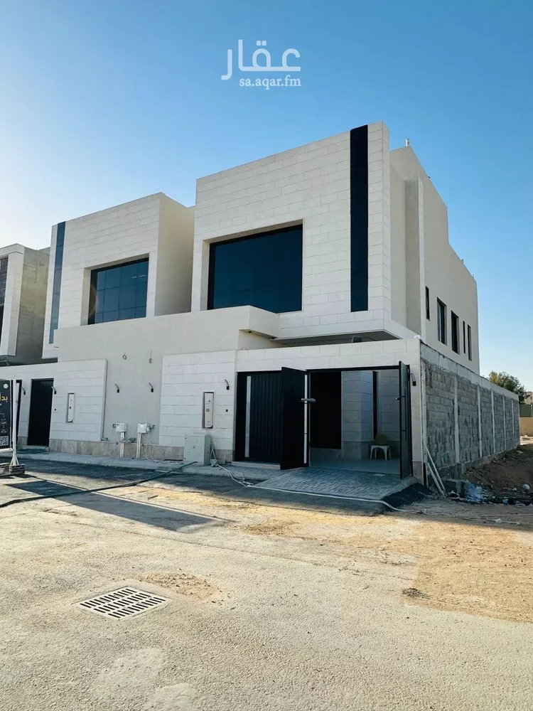فيلا للبيع في شارع قابوس, حي المعيزيلة, مدينة الرياض, منطقة الرياض 9