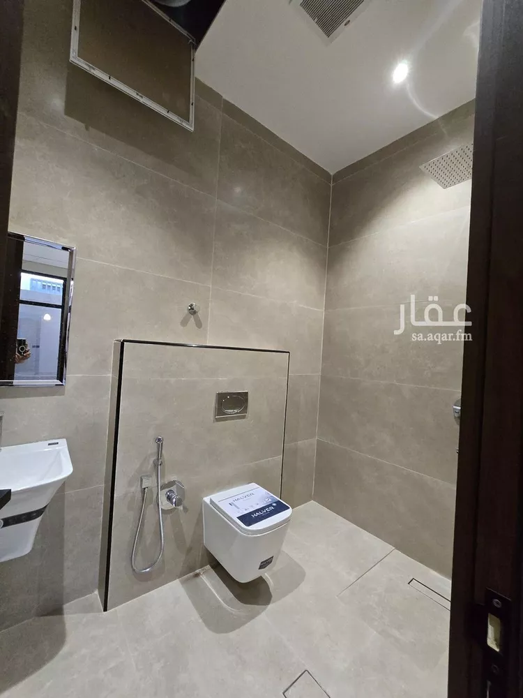 Floor for Sale in Riyadh Ishbiliyah 10