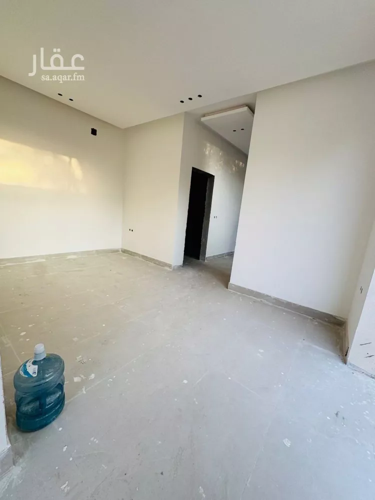 دور للبيع في شارع سكاكا, حي اليرموك, مدينة الرياض, منطقة الرياض صورة 4