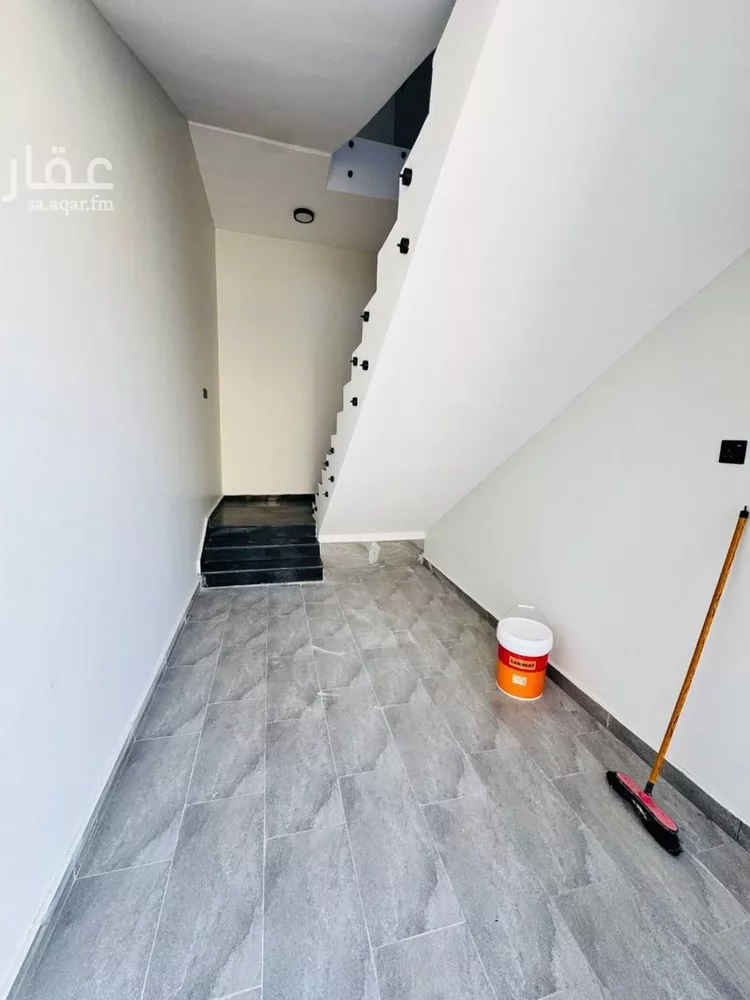 دور للبيع في شارع حمود الشغدلي, حي الملك فيصل, مدينة الرياض, منطقة الرياض صورة 2