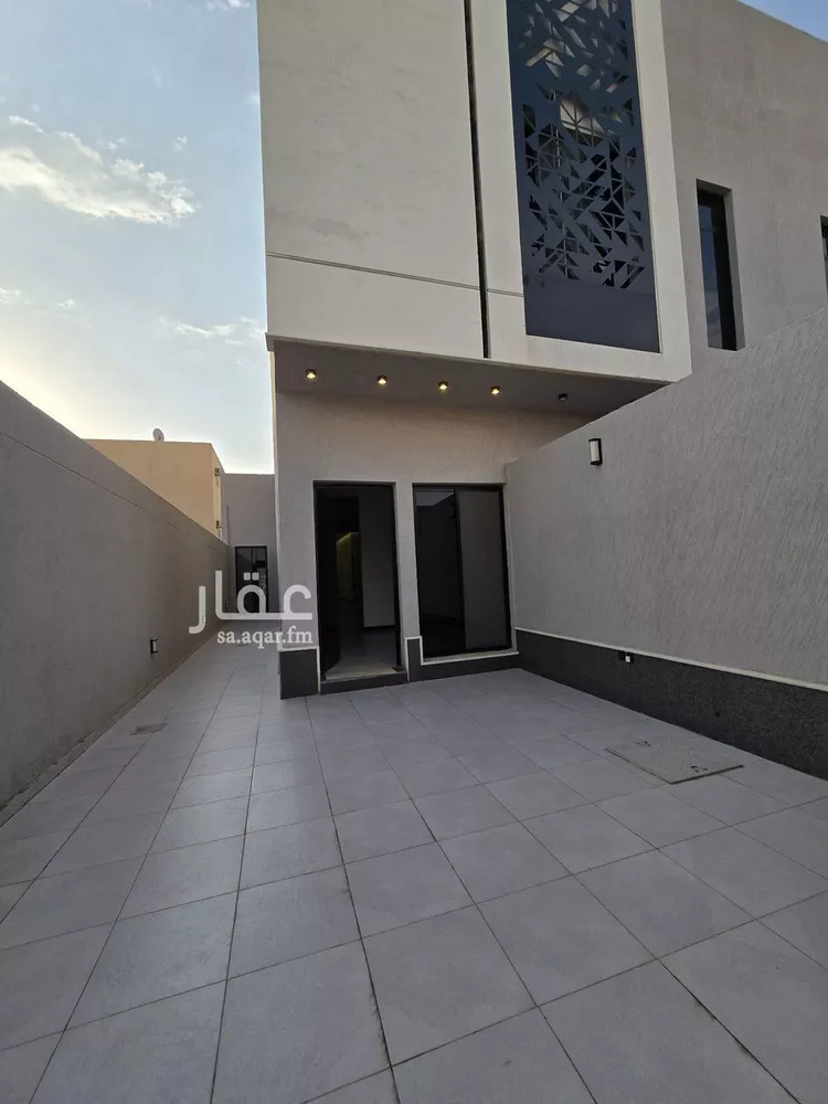 فيلا للبيع في شارع العرجون, حي الجنادرية, مدينة الرياض, منطقة الرياض 17