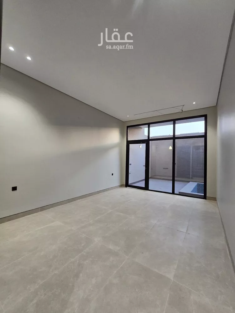 Floor for Sale in Riyadh Ishbiliyah 16