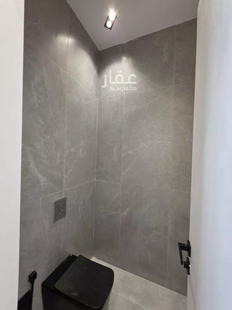 دور للبيع في شارع رقم 302, حي النرجس, مدينة الرياض, منطقة الرياض صورة 4