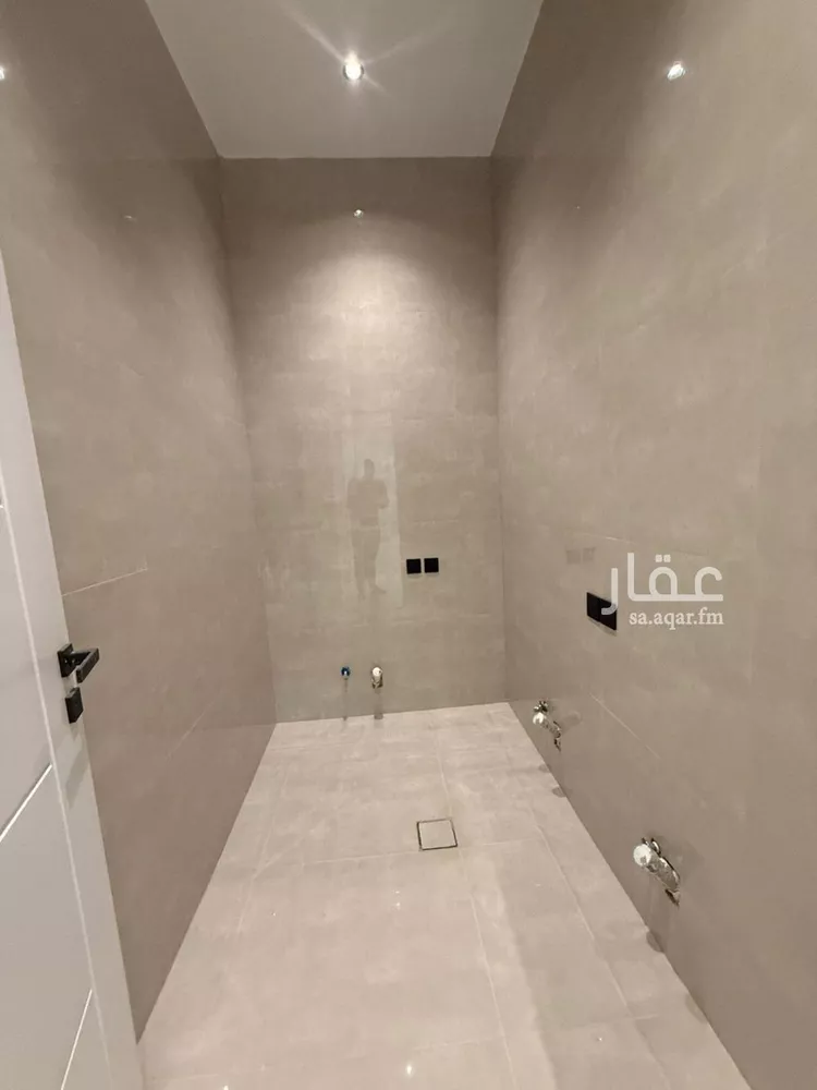 دور للبيع في شارع الضياء, حي الجنادرية, مدينة الرياض, منطقة الرياض صورة 2