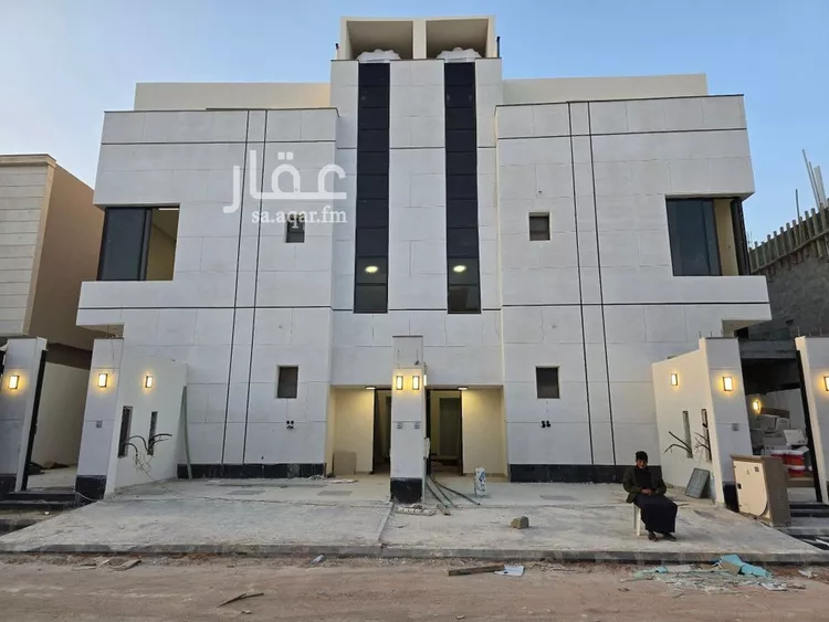 دور للبيع في شارع عزت خطاب, حي الرمال, مدينة الرياض, منطقة الرياض