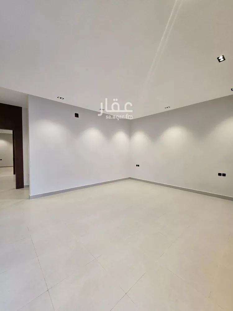 دور للبيع في شارع المغار , حي الخليج, مدينة الرياض, منطقة الرياض صورة 4