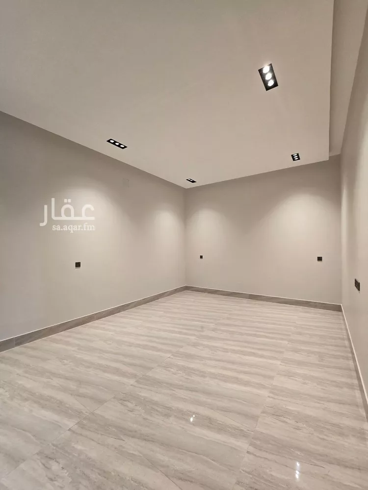 فيلا للبيع في شارع عبدالقدوس الانصاري, حي الرمال, مدينة الرياض, منطقة الرياض صورة 2