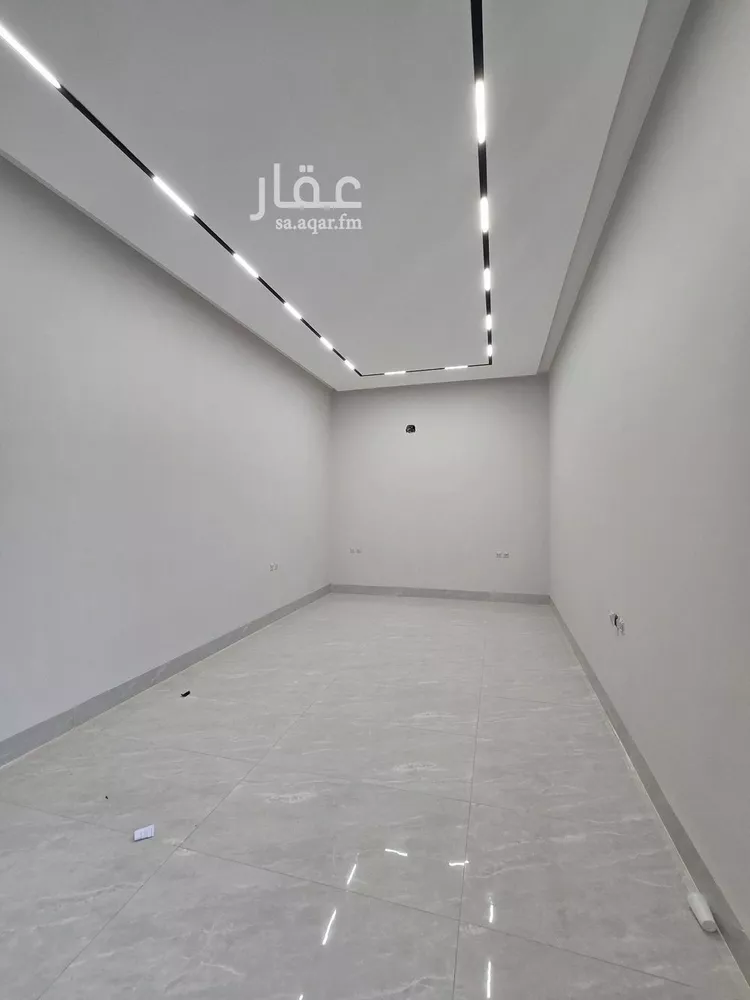 فيلا للبيع في شارع المحايدة, حي المعيزيلة, مدينة الرياض, منطقة الرياض صورة 3