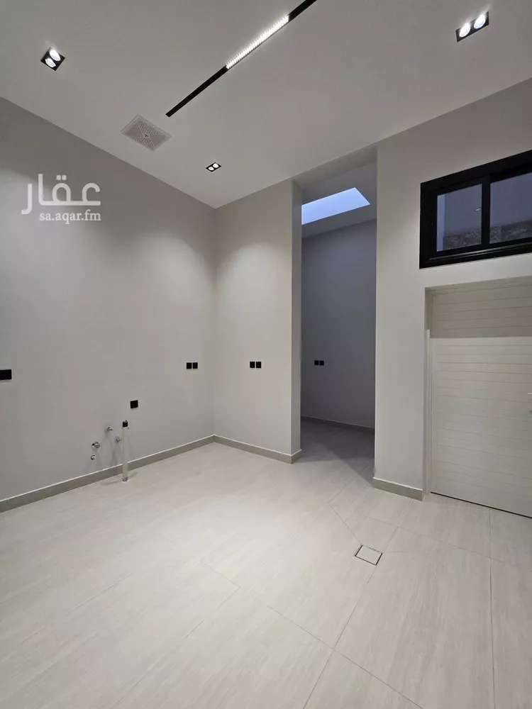 فيلا للبيع في شارع الزمرد, حي الملك فيصل, مدينة الرياض, منطقة الرياض 12