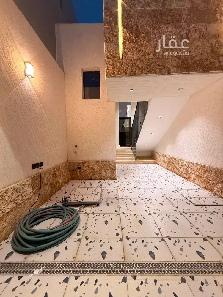 شقة للبيع في شارع السلطان قابوس بن سعيد, حي المعيزيلة, مدينة الرياض, منطقة الرياض صورة 4