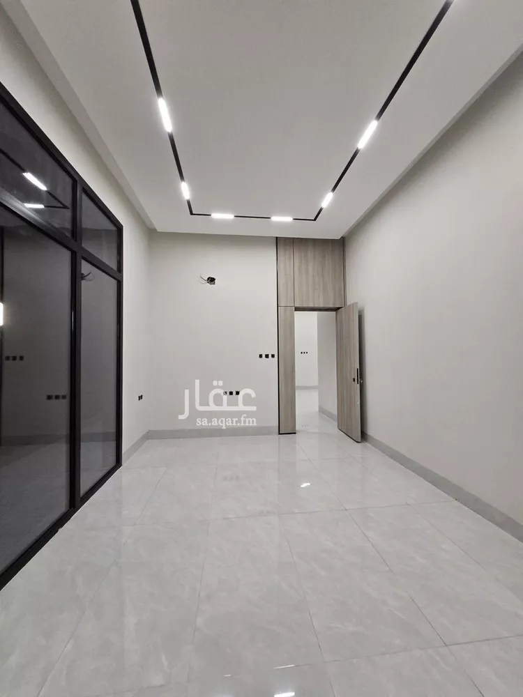 فيلا للبيع في شارع قابوس, حي المعيزيلة, مدينة الرياض, منطقة الرياض 15