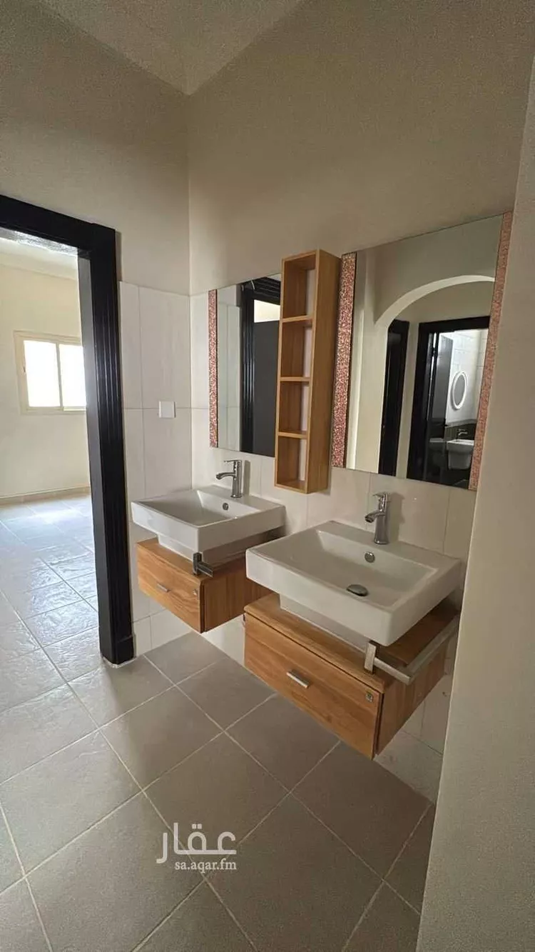 Floor for Rent in Riyadh Al Yarmouk 15