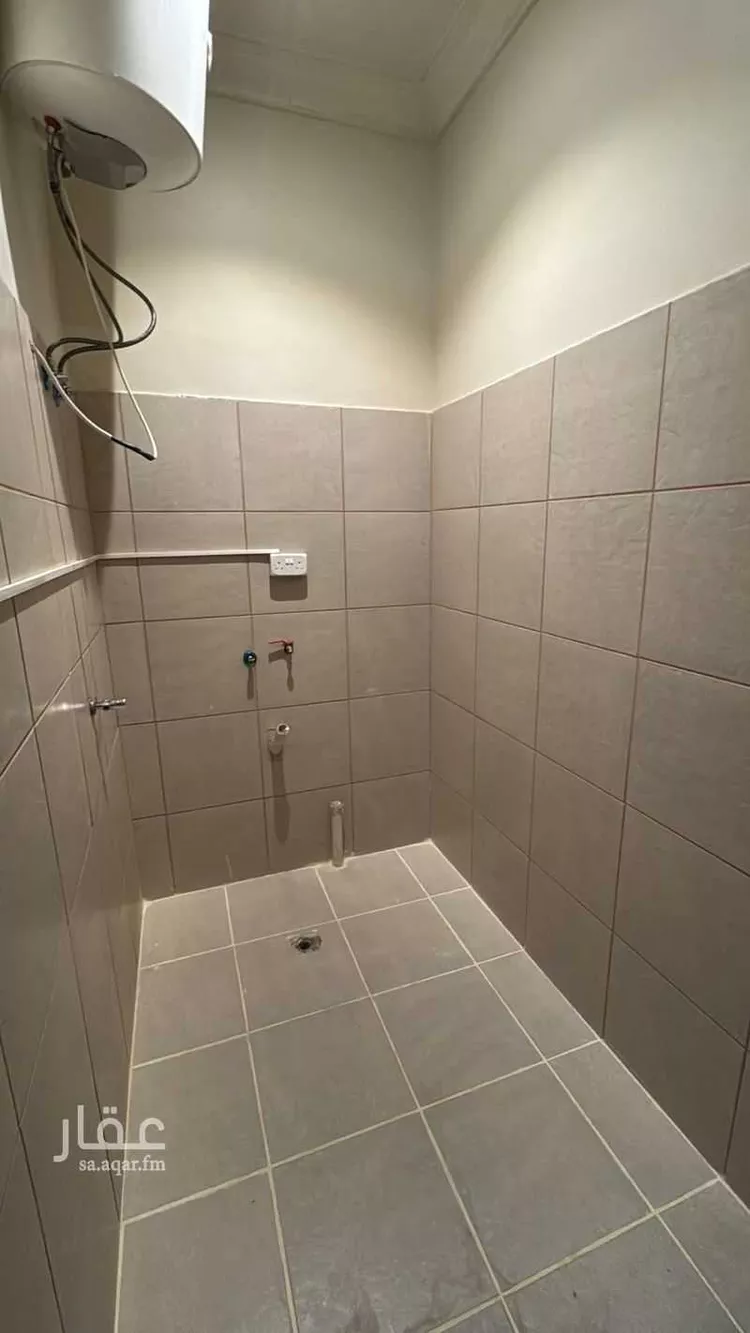 Floor for Rent in Riyadh Al Yarmouk 7
