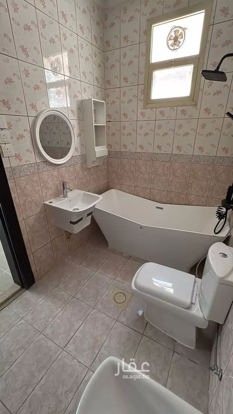 Floor for Rent in Riyadh Al Yarmouk 16