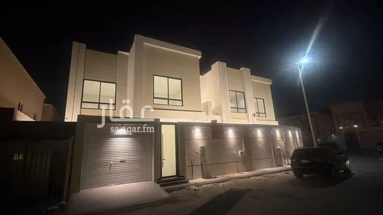 فيلا للبيع في شارع الحسن الكوفي, حي الشاطئ الغربي, مدينة الدمام, المنطقة الشرقية
