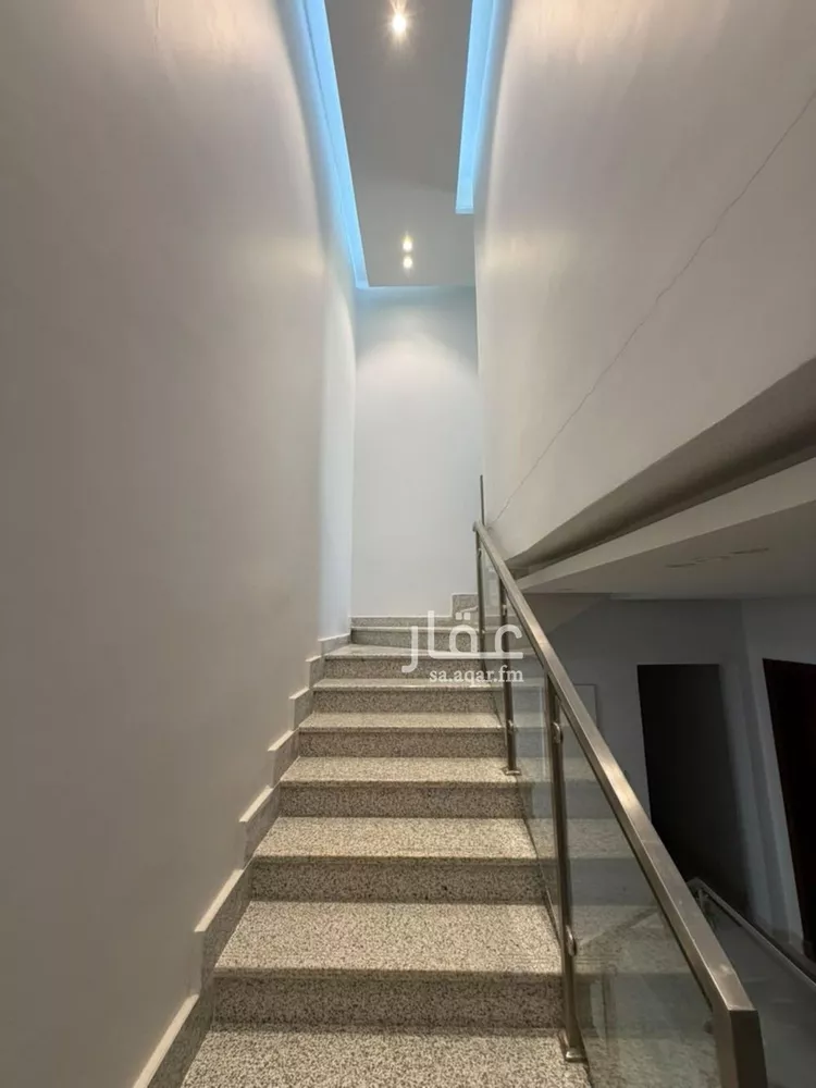 فيلا للإيجار في شارع عقرباء 228, حي الجنادرية, مدينة الرياض, منطقة الرياض 7