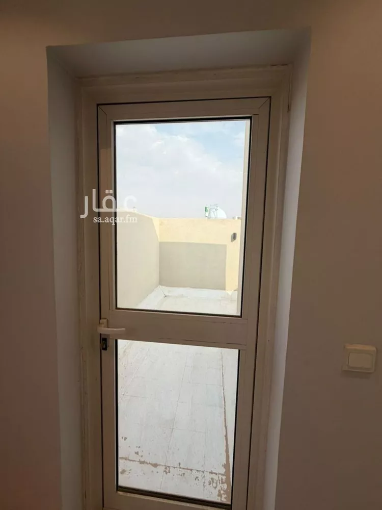 فيلا للإيجار في شارع عقرباء 228, حي الجنادرية, مدينة الرياض, منطقة الرياض 18
