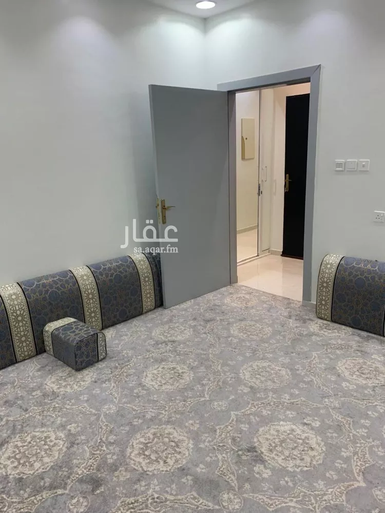 Floor for Rent in Riyadh Al Qadisiyah
