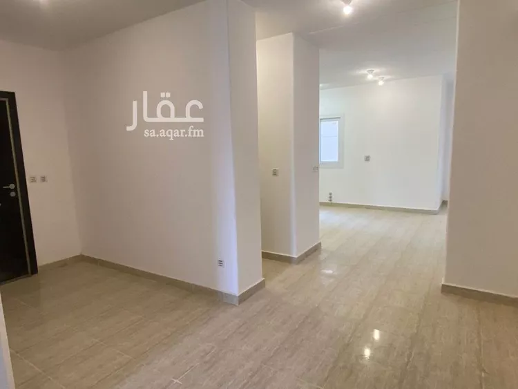 فيلا للإيجار في شارع عبدالرحمن العمادي, حي مطار الملك خالد الدولي, مدينة الرياض, منطقة الرياض صورة 3